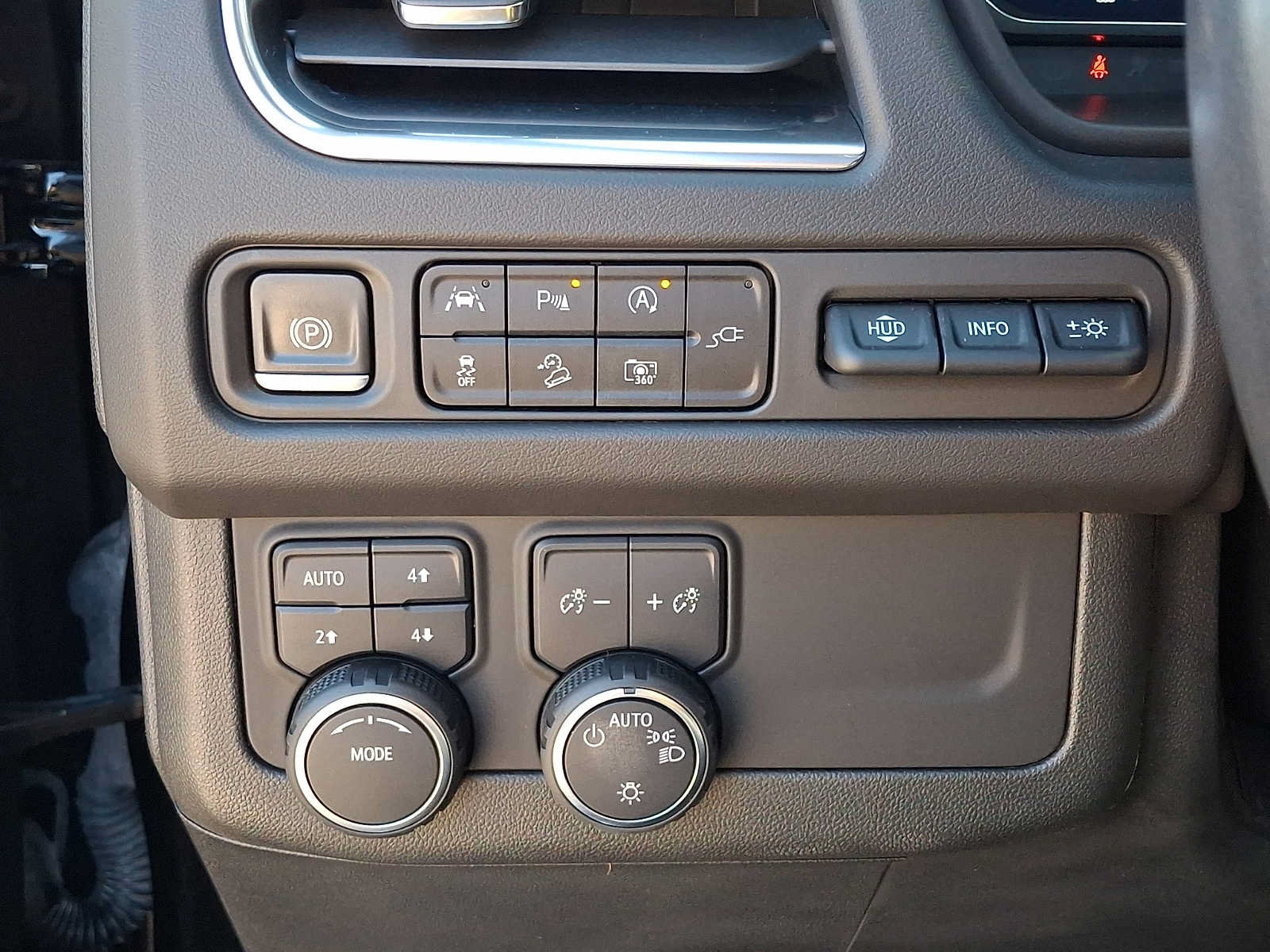 Used 2022 Chevrolet Tahoe High Country AWD/4WD image 27