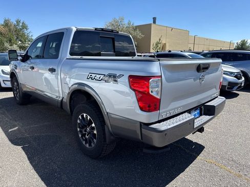Used 2017 Nissan Titan PRO-4X w/ Pro-4x Convenience Package AWD/4WD image 2