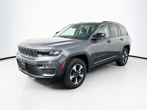 Used 2022 Jeep Grand Cherokee Limited 4xe AWD/4WD image 3