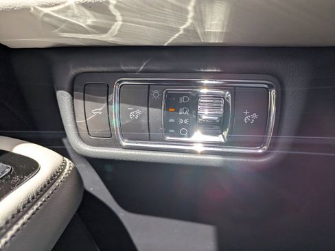 New 2026 Lincoln Aviator AWD image 31