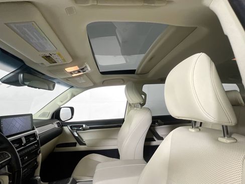 Used 2023 Lexus GX 460 Premium w/ Premium Package image 22