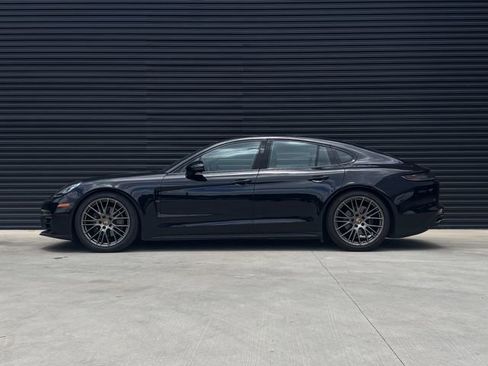 Certified 2023 Porsche Panamera Platinum Edition RWD image 2