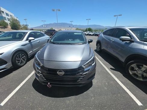 Used 2025 Nissan Versa S w/ Trunk Package FWD image 2