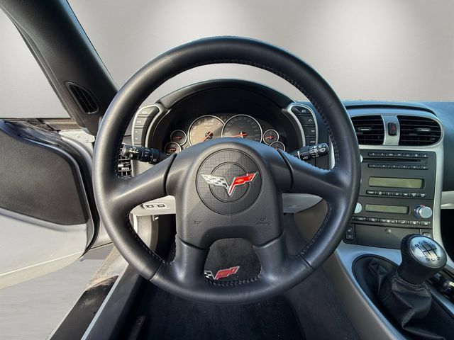 Used 2005 Chevrolet Corvette Coupe w/ Preferred Equipment Group RWD image 10