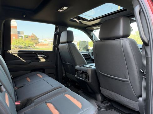 Used 2026 GMC Sierra 2500 AT4 w/ AT4 Premium Plus Package AWD/4WD image 32