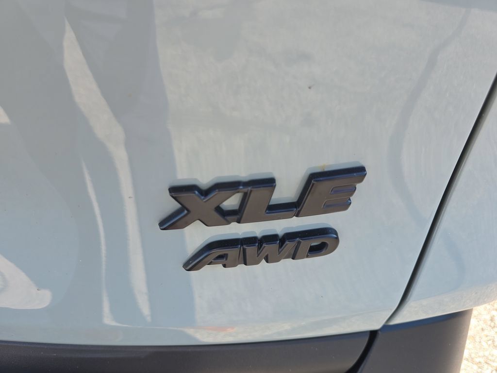 Used 2023 Toyota RAV4 XLE w/ Convenience Package AWD/4WD image 12