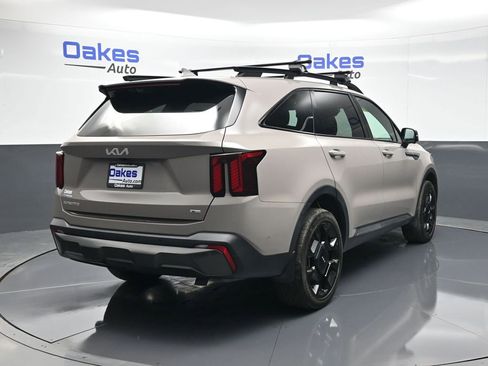 Certified 2024 Kia Sorento SX Prestige image 8