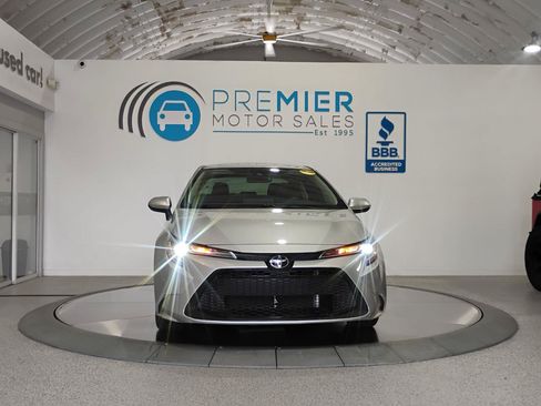 Used 2020 Toyota Corolla LE FWD image 24