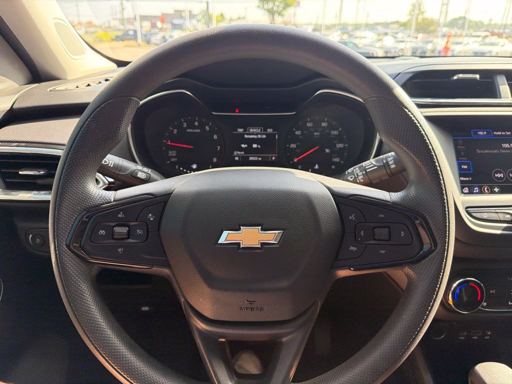 Used 2023 Chevrolet TrailBlazer LT FWD image 18