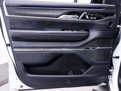 Used 2024 Jeep Grand Wagoneer L Series II w/ Quick Order Packagew 28T AWD/4WD image 22