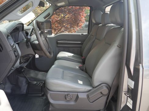 Used 2014 Ford F450 XL AWD/4WD image 3
