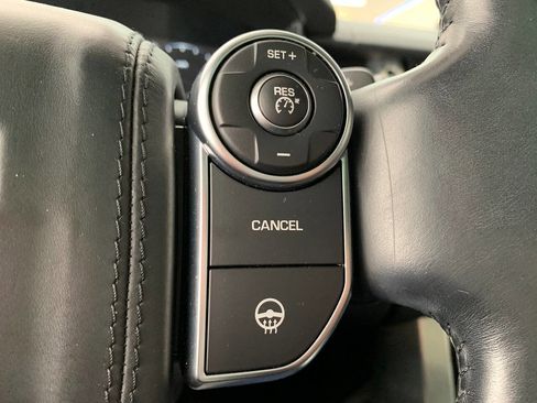 Used 2016 Land Rover Range Rover Supercharged AWD/4WD image 14