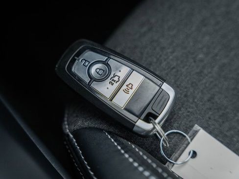 Used 2024 Ford Mustang Coupe image 37