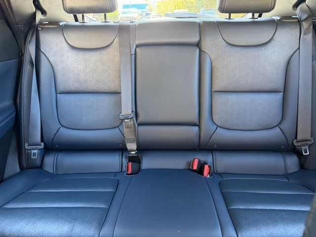 Used 2022 Chevrolet Bolt EUV LT w/ Convenience Package FWD image 27