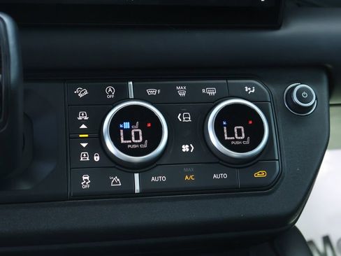 Used 2023 Land Rover Defender 110 Carpathian Edition AWD/4WD image 39