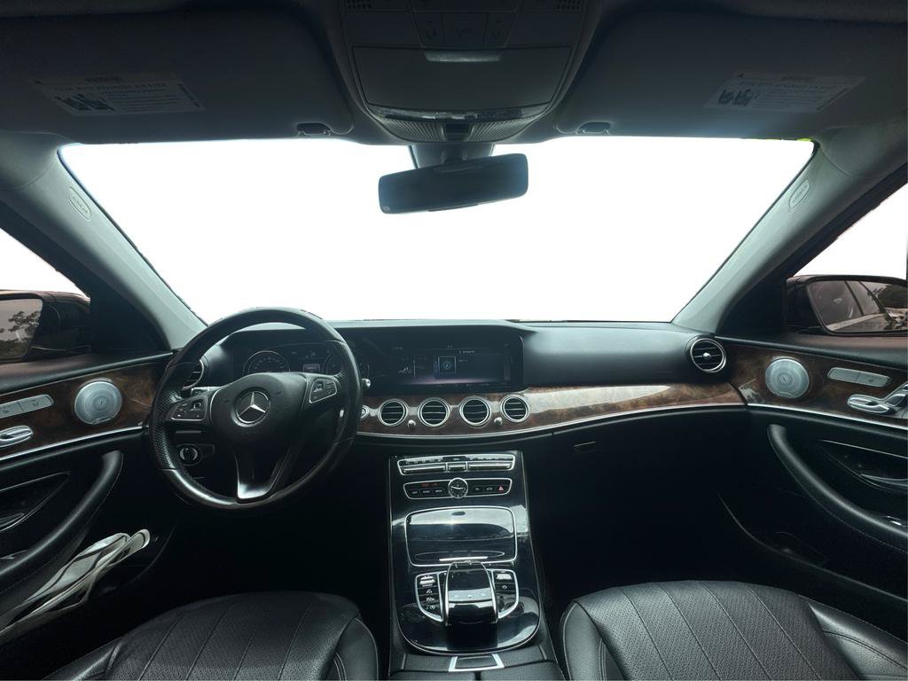 Used 2018 Mercedes-Benz E 300 image 24