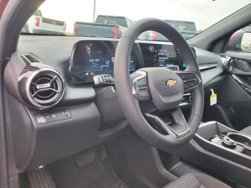 New 2026 Chevrolet Equinox LT image 14