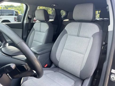 Used 2021 Chevrolet Blazer LT AWD/4WD image 21