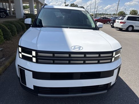 Used 2024 Hyundai Santa Fe SEL FWD image 8
