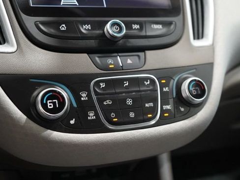 Used 2022 Chevrolet Malibu LT image 26