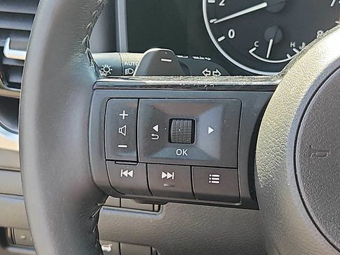 Used 2021 Nissan Rogue SV w/ Premium Package AWD/4WD image 21