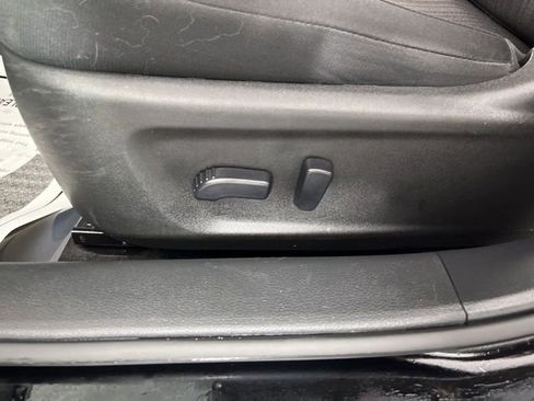 Used 2024 Nissan Altima 2.5 SV image 32