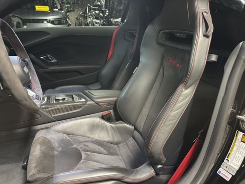 Used 2023 Audi R8 V10 GT image 12