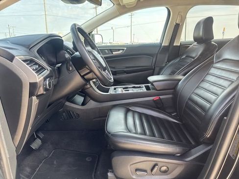 Used 2024 Ford Edge SEL image 2