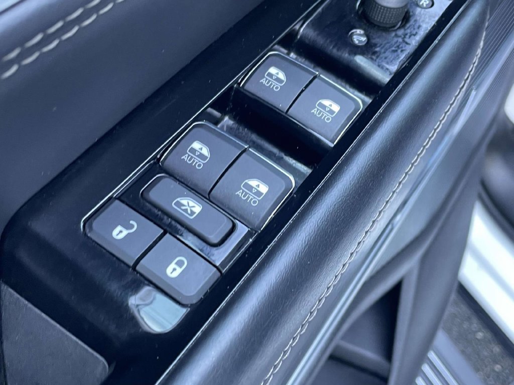 Certified 2023 Jeep Grand Wagoneer 4WD image 27