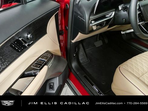 Used 2024 Cadillac Lyriq Sport w/ Nappa Leather Package AWD/4WD image 8