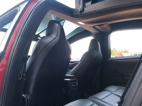 Used 2018 Tesla Model X 75D AWD/4WD image 24