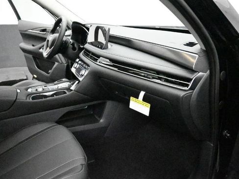 Certified 2025 INFINITI QX60 Luxe image 30