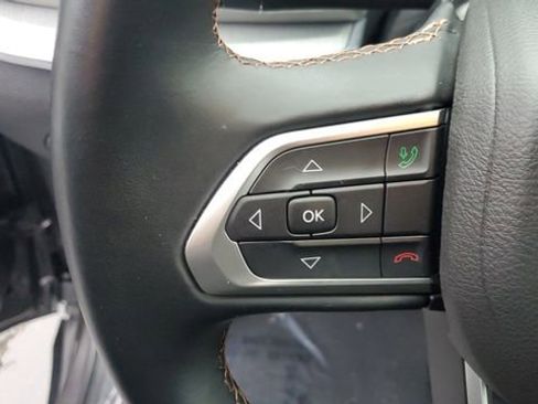 Certified 2022 Jeep Compass Limited image 10