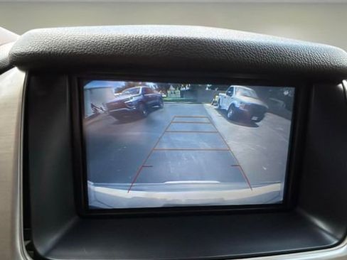 Used 2019 GMC Yukon Denali w/ Denali Ultimate Package image 18