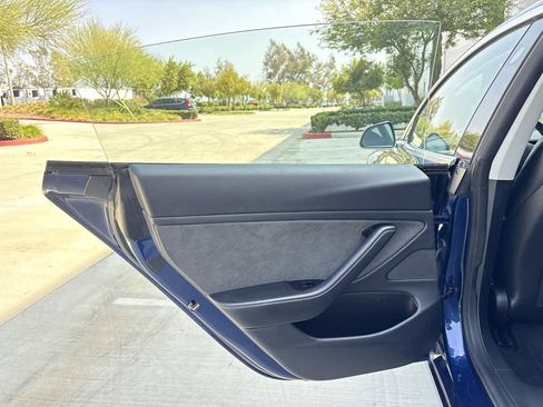 Used 2019 Tesla Model 3 Long Range AWD/4WD image 11