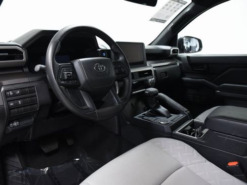 Used 2024 Toyota Tacoma SR5 image 2