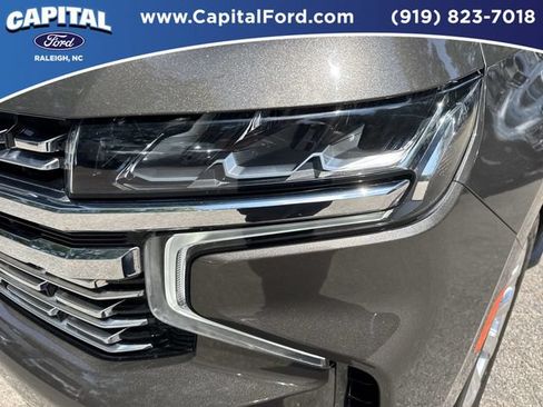 Used 2021 Chevrolet Tahoe Premier w/ Premium Package AWD/4WD image 11