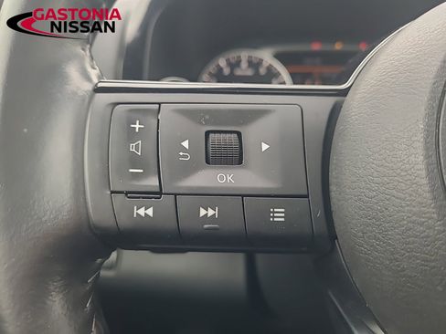 Used 2024 Nissan Pathfinder SL w/ SL Premium Package image 34