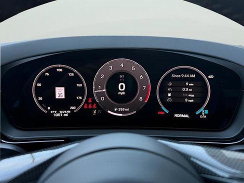 Used 2025 Porsche Cayenne GTS image 16