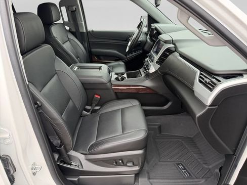 Used 2020 GMC Yukon SLT w/ Premium Edition AWD/4WD image 14