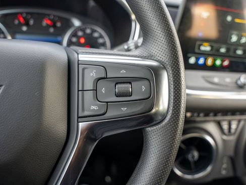 Used 2025 Chevrolet Blazer LT image 22