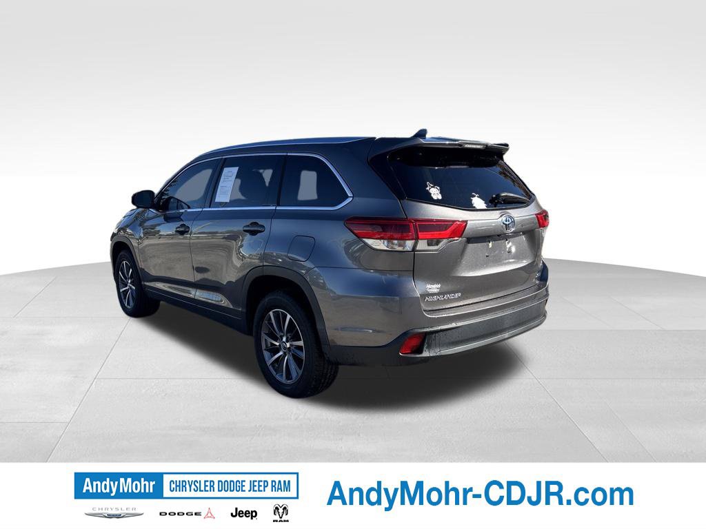Used 2018 Toyota Highlander XLE FWD image 5