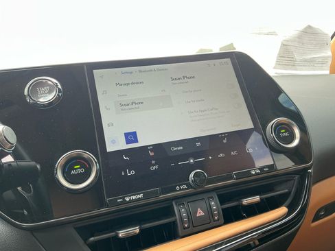 Used 2025 Lexus NX 250 FWD image 12