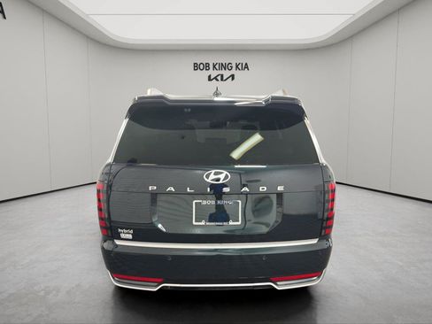 Used 2026 Hyundai Palisade Calligraphy FWD image 4