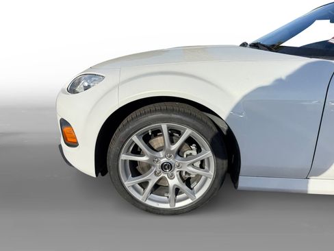 Used 2014 MAZDA MX-5 Miata Grand Touring w/ Premium Package image 9