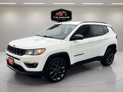 Used 2021 Jeep Compass Latitude AWD/4WD image 2