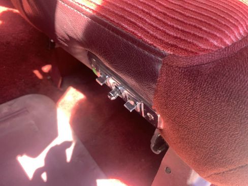 Used 1993 Chevrolet Suburban 4WD image 13