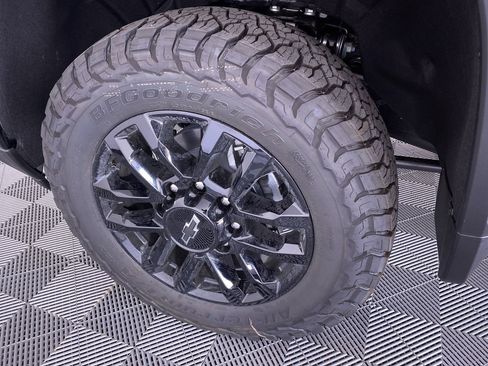 New 2025 Chevrolet Silverado 2500 LT w/ Trail Boss Package image 15