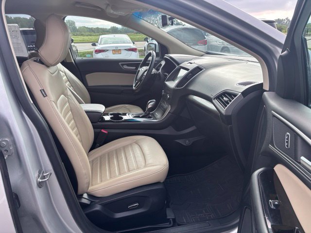 Used 2016 Ford Edge SEL w/ Equipment Group 201A AWD/4WD image 50