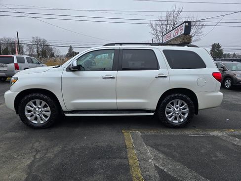 Used 2013 Toyota Sequoia Platinum AWD/4WD image 6